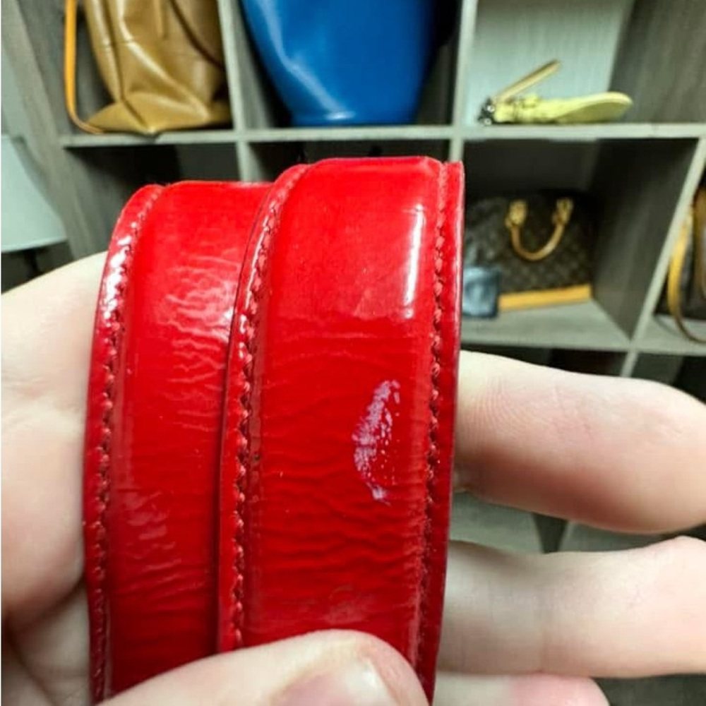 Yves Saint Laurent Red Chic Shoulder Bag - Picture 8 of 12